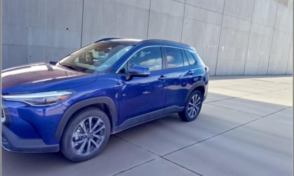 Used 2024 Toyota Corolla Cross XLE SUV