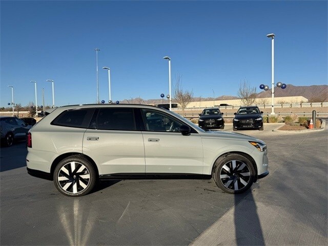 2025 Volvo EX90 Twin Motor Ultra photo 3