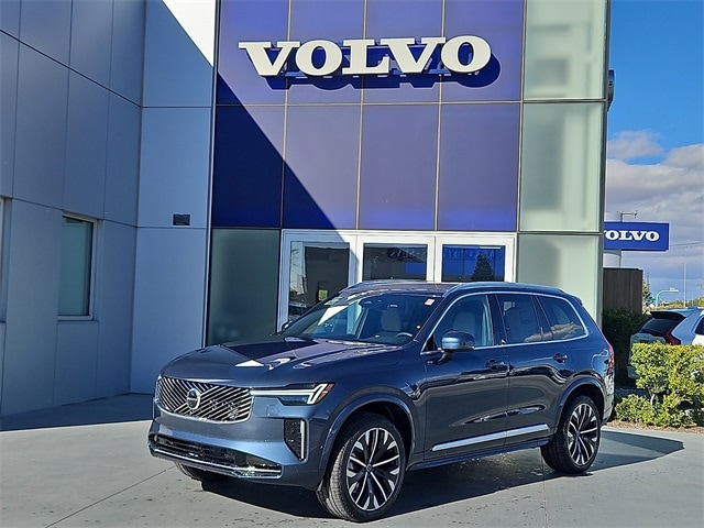 2026 Volvo XC90 Plus's photo