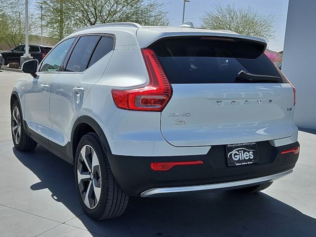 Used 2025 Volvo XC40 B5 Plus Bright Theme SUV