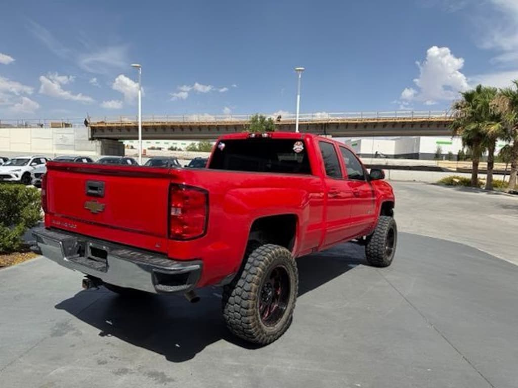 Used 2018 Chevrolet Silverado 1500 LT w/1LT Truck Double Cab