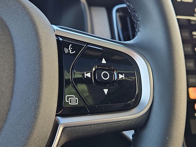 2026 Volvo XC90 Plus - Photo 21