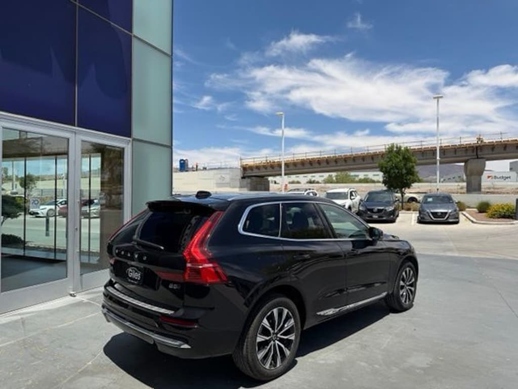 Used 2023 Volvo XC60 B5 AWD Plus Bright SUV