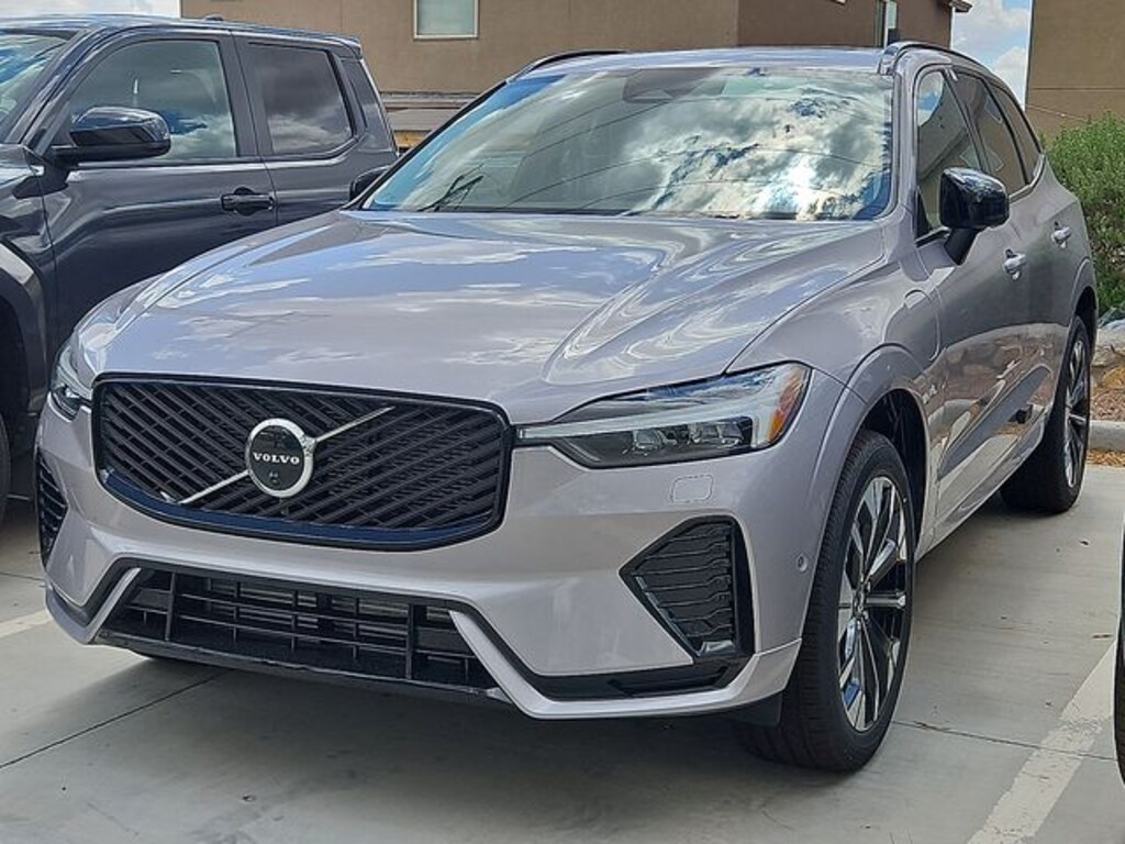 New 2026 Volvo XC60 plug-in hybrid T8 Plus SUV