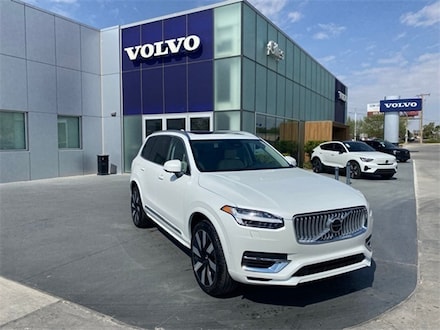 2025 Volvo XC90 plug-in hybrid T8 Plus 7-Seater SUV