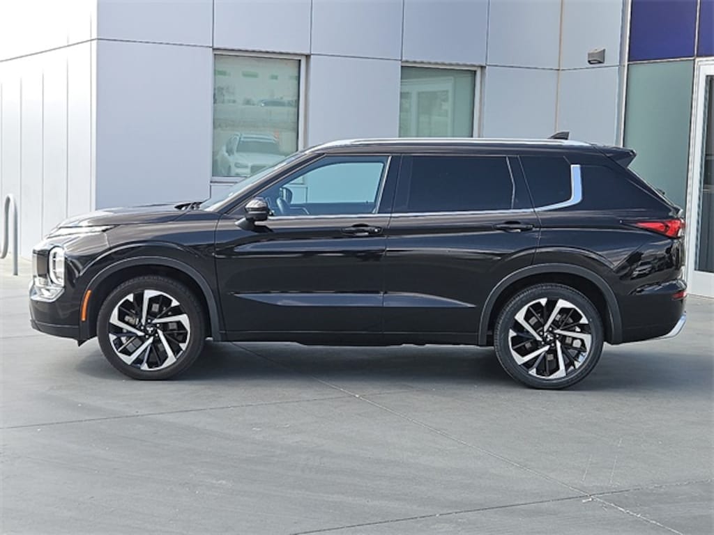 Used 2022 Mitsubishi Outlander SEL CUV