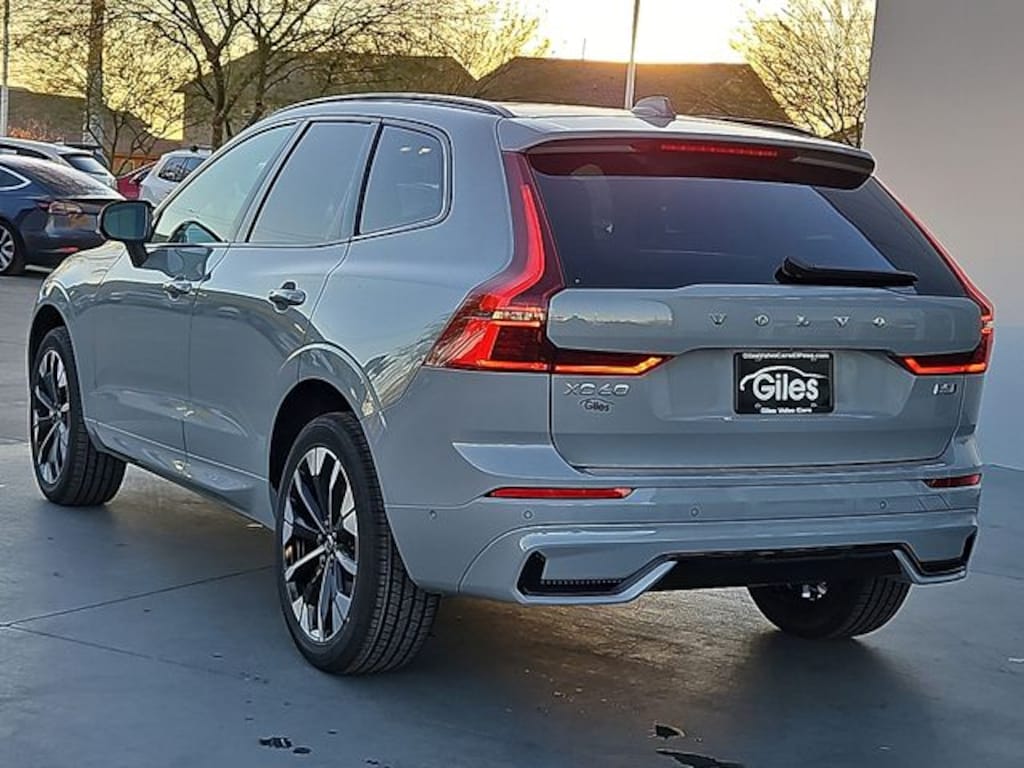 New 2026 Volvo XC60 B5 Plus SUV