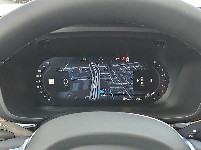 2026 Volvo XC60 Plus - Photo 22