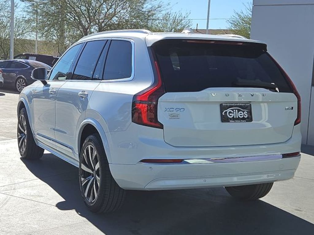 New 2026 Volvo XC90 B6 Core SUV