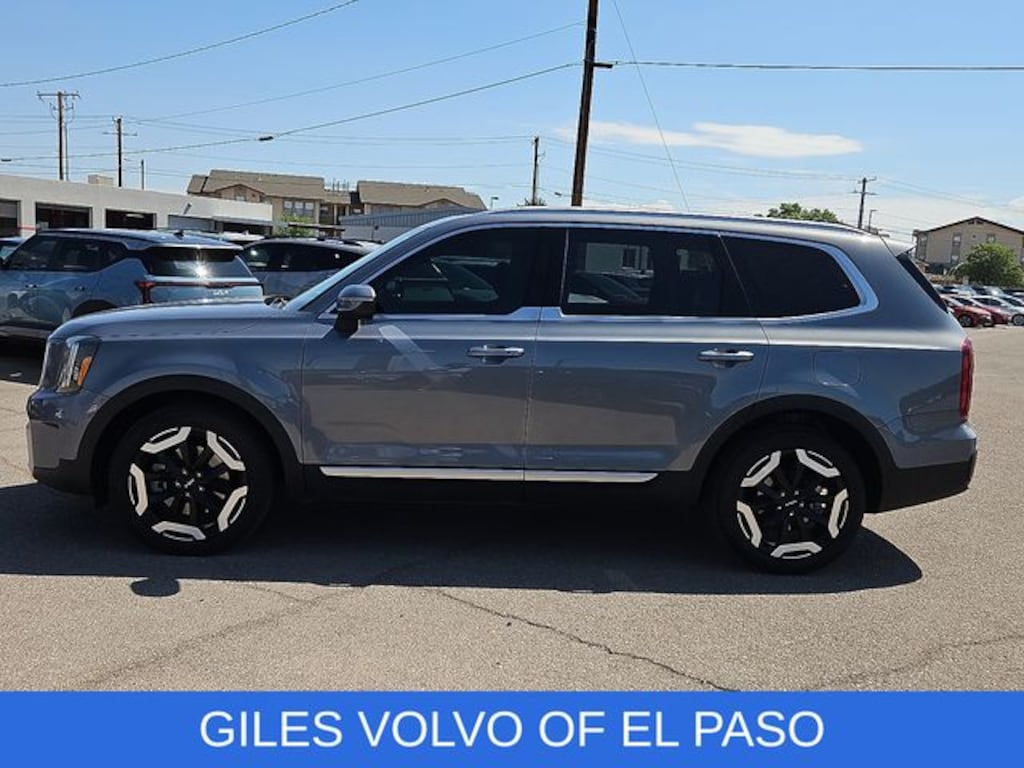 Used 2025 Kia Telluride S SUV