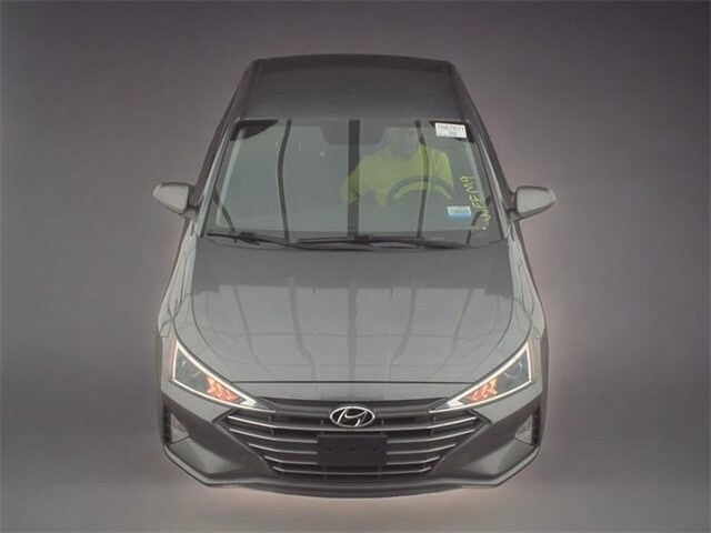 2019 Hyundai Elantra SE photo 4