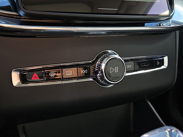 2026 Volvo XC90 Core - Photo 25