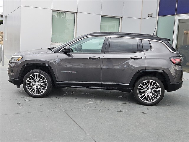 2022 Jeep Compass Limited photo 3