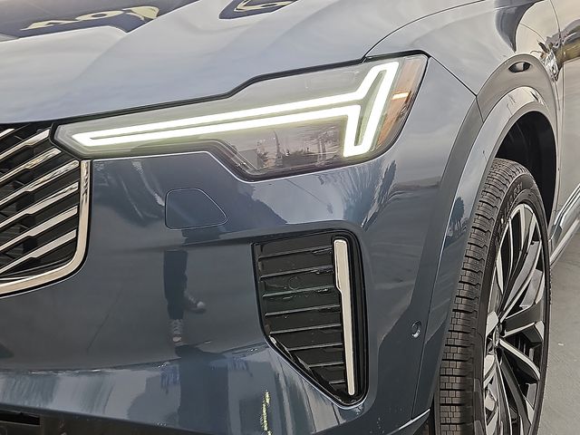 2026 Volvo XC90 Plus - Photo 9