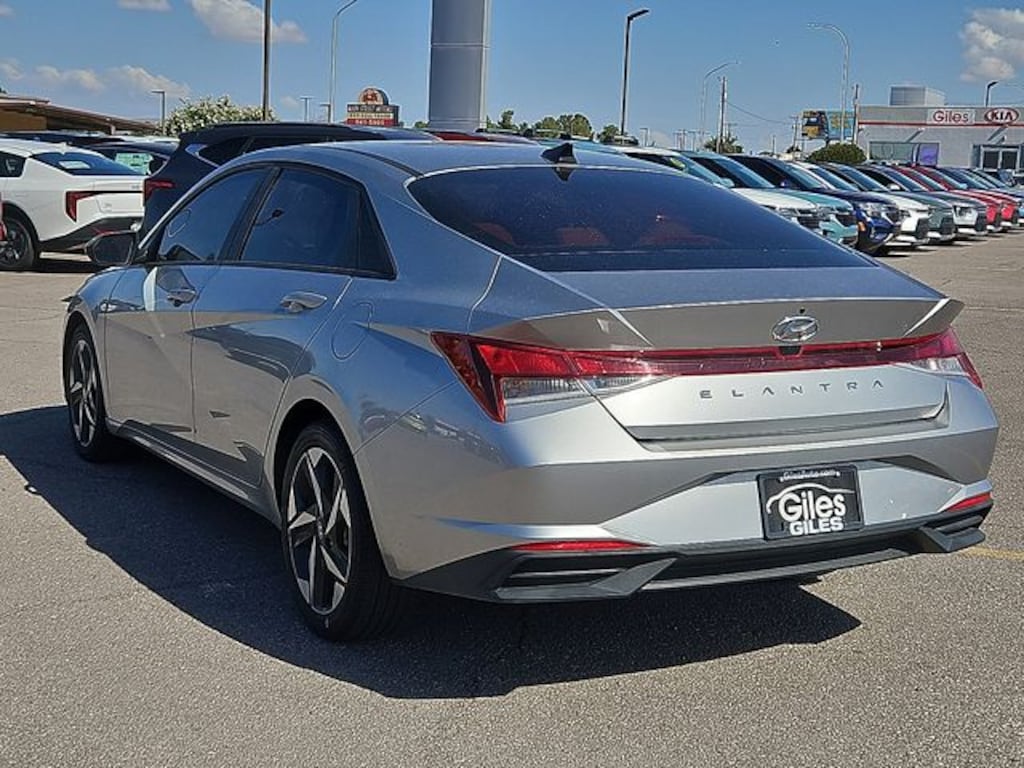 Used 2023 Hyundai Elantra SEL Sedan