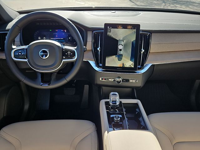 2026 Volvo XC90 Plus - Photo 15