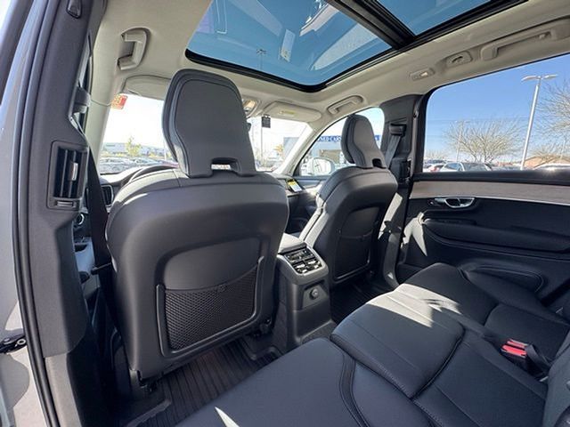 2025 Volvo XC90 Plus - Photo 27
