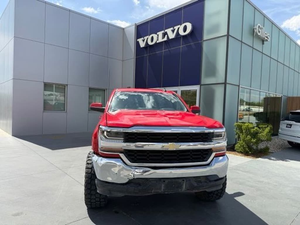Used 2018 Chevrolet Silverado 1500 LT w/1LT Truck Double Cab