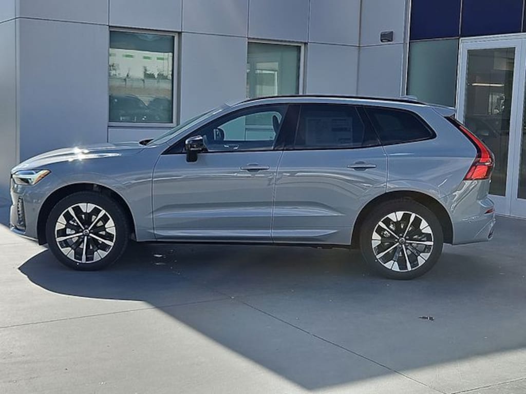 New 2026 Volvo XC60 B5 Plus SUV