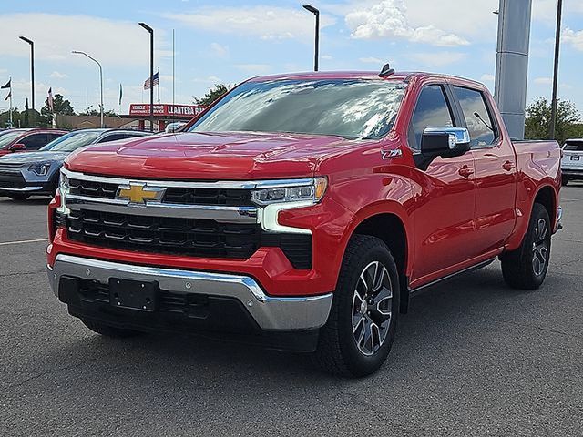 Used 2025 Chevrolet Silverado 1500 LT w/1LT