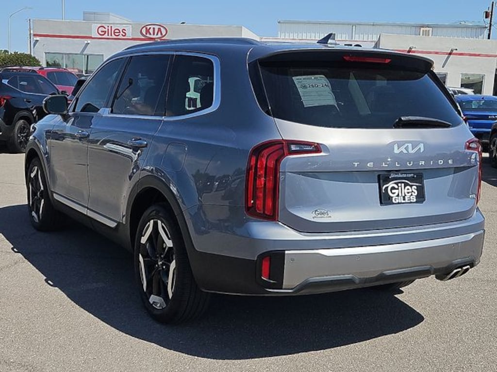Used 2025 Kia Telluride S SUV