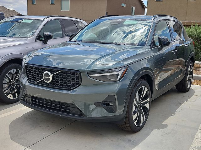 Forest Lake 2026 Volvo XC40 SUV / Crossover All-Wheel Drive Automatic