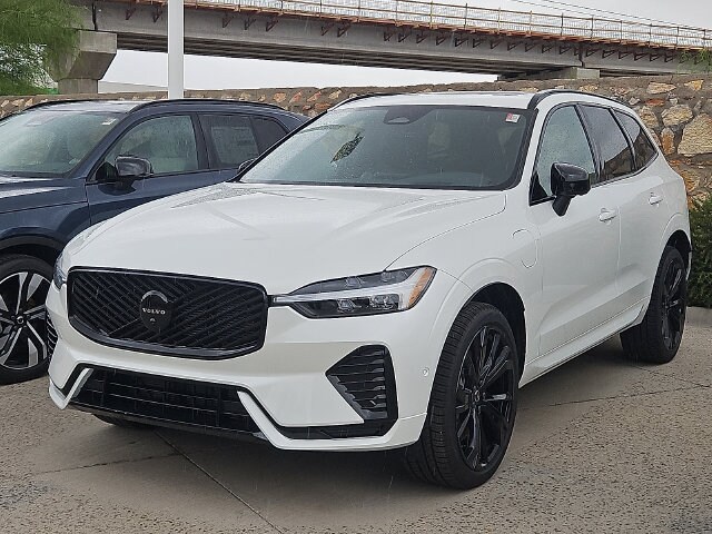 Crystal White 2027 Volvo XC60 SUV / Crossover All-Wheel Drive Automatic