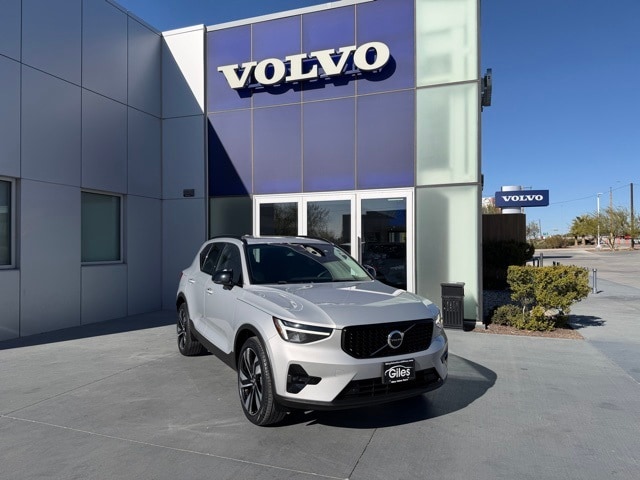 2023 Volvo XC40 Plus
