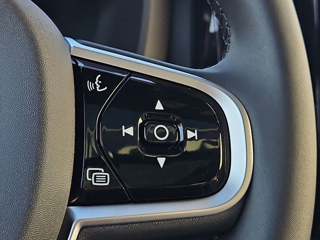 2026 Volvo XC60 Plus - Photo 21