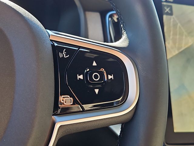 2026 Volvo XC90 Plus - Photo 21