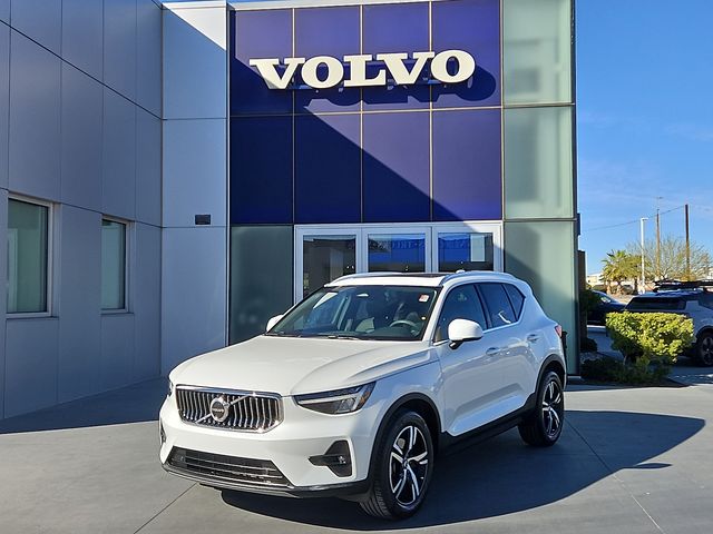 2023 Volvo XC40 Plus