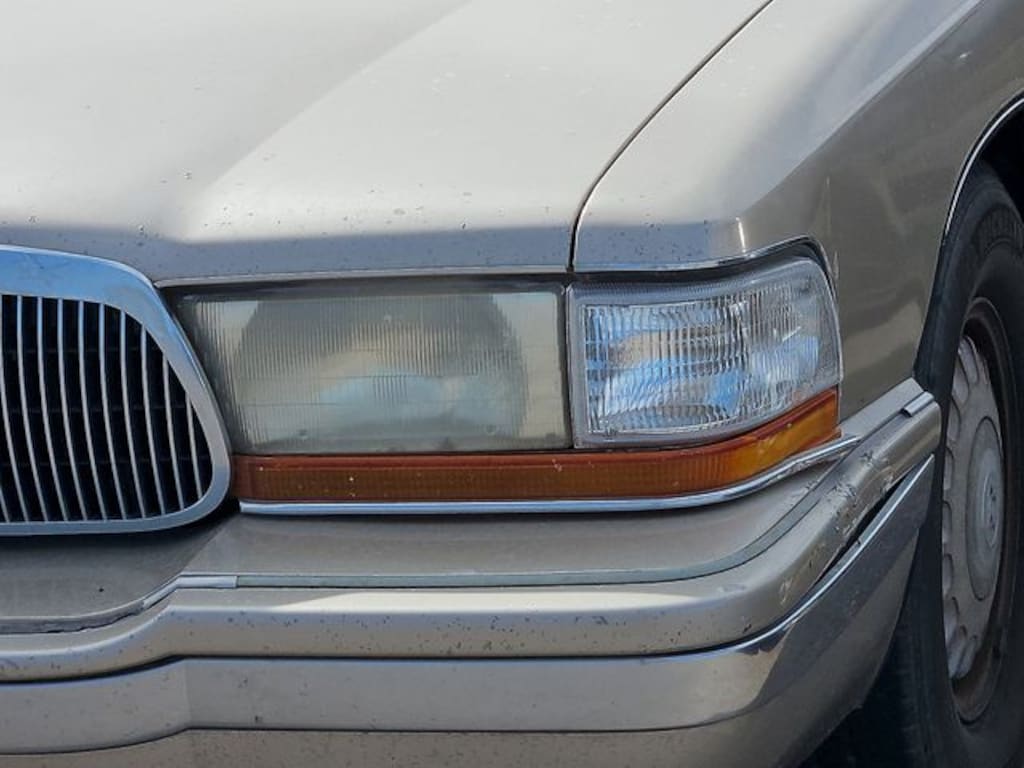 Used 1996 Buick Roadmaster Limited Collector's Ed V8 (STD is Estimated) Sedan