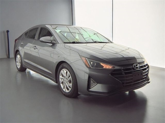 2019 Hyundai Elantra SE photo 3