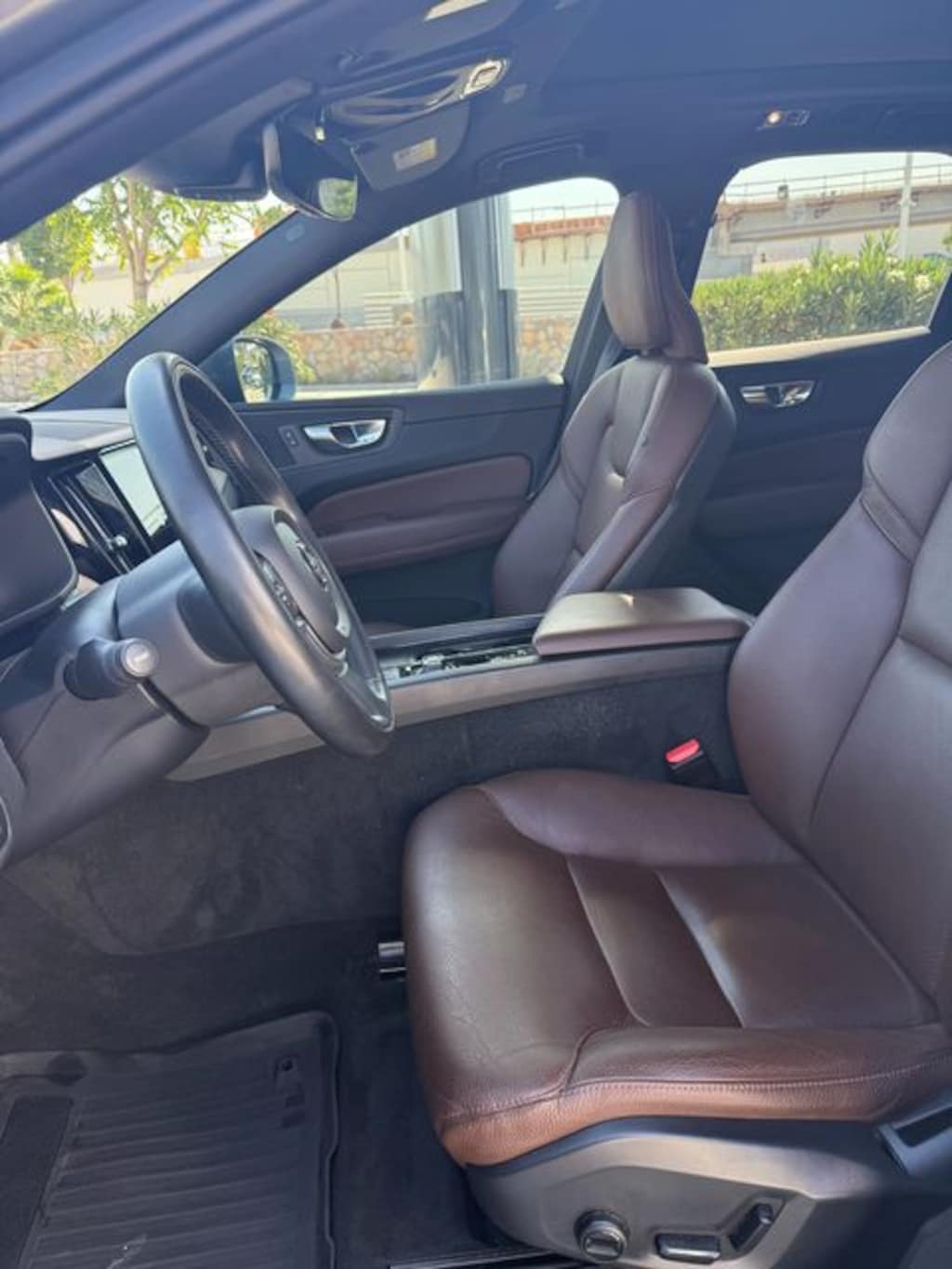 Used 2021 Volvo XC60 T5 Momentum SUV