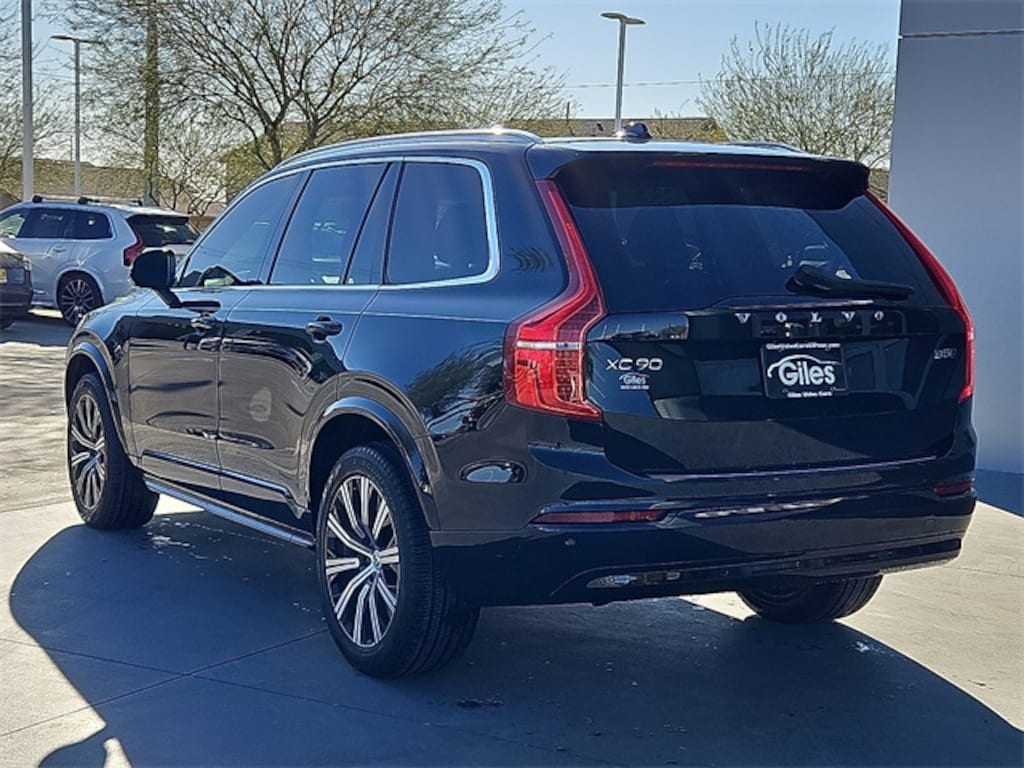 Used 2023 Volvo XC90 B5 AWD Core SUV