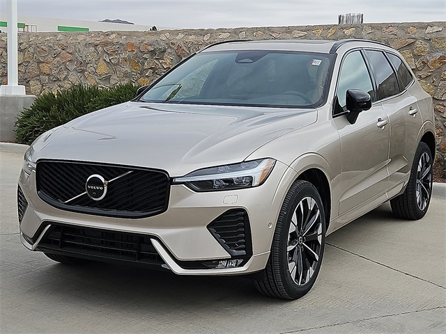 2026 Volvo XC60 Plus's photo