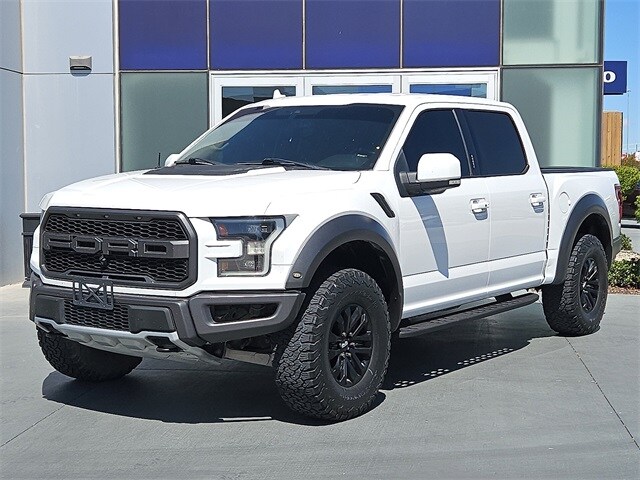 2019 Ford F-150 Raptor photo 2