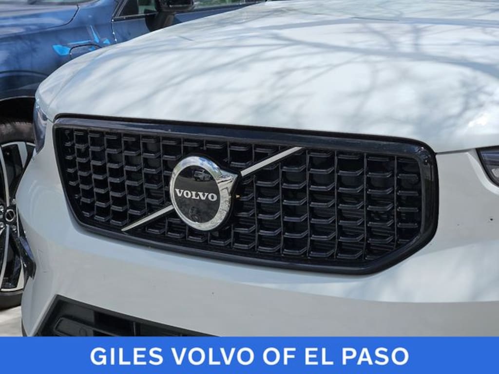 New 2026 Volvo XC40 B4 Plus SUV