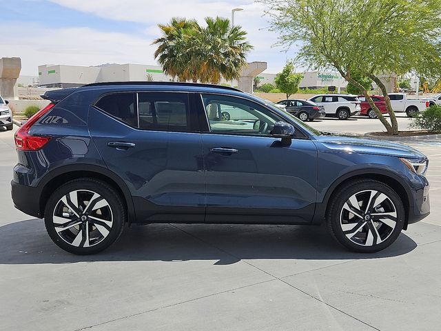 2026 Volvo XC40 Plus - Photo 7