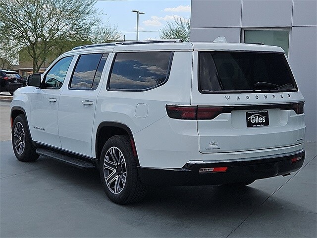 2023 Jeep Wagoneer L Series II photo 4