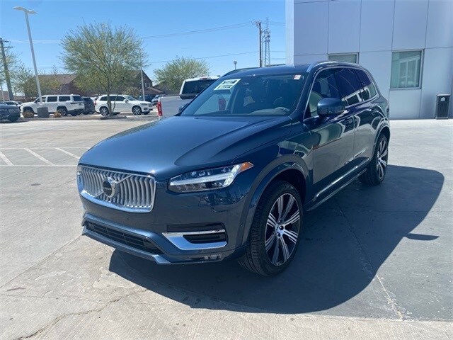 2025 Volvo XC90 Plus photo 3