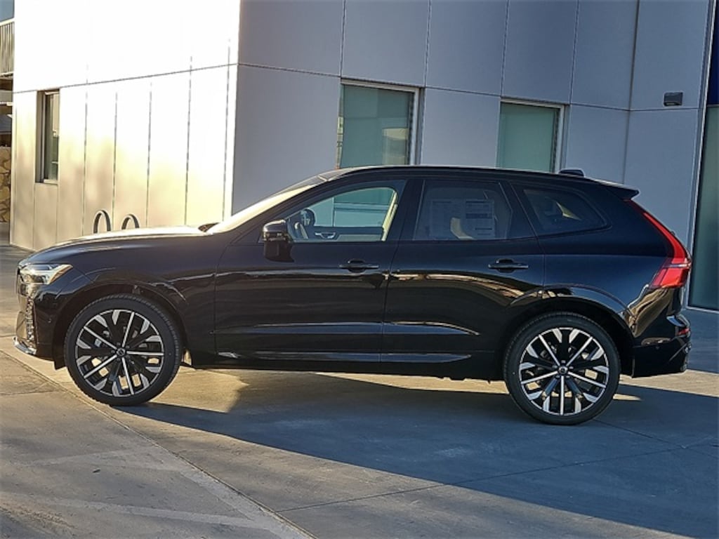 New 2026 Volvo XC60 B5 Ultra SUV