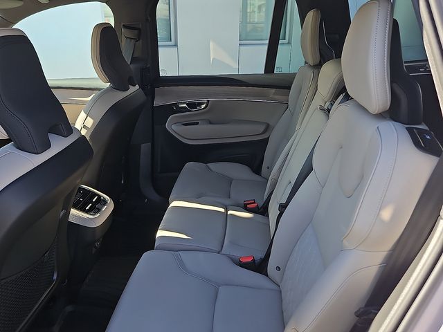 2026 Volvo XC90 Plus - Photo 14