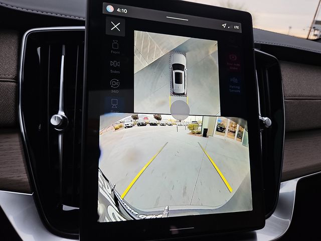 2026 Volvo XC90 Plus - Photo 24