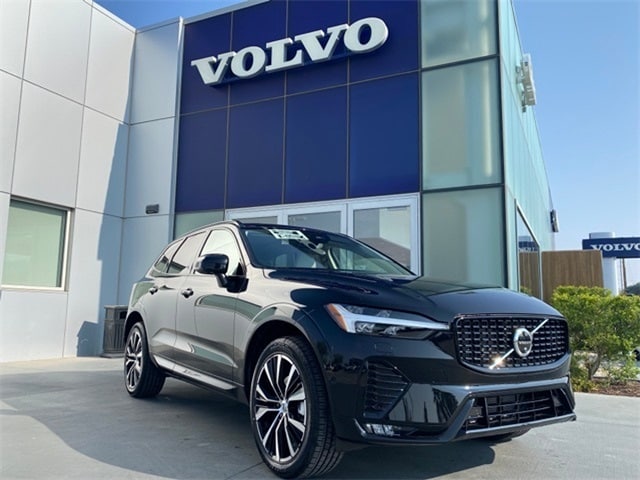 2025 Volvo XC60 B5 Plus SUV