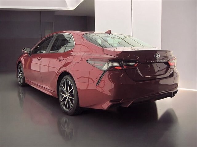 2024 Toyota Camry SE photo 4