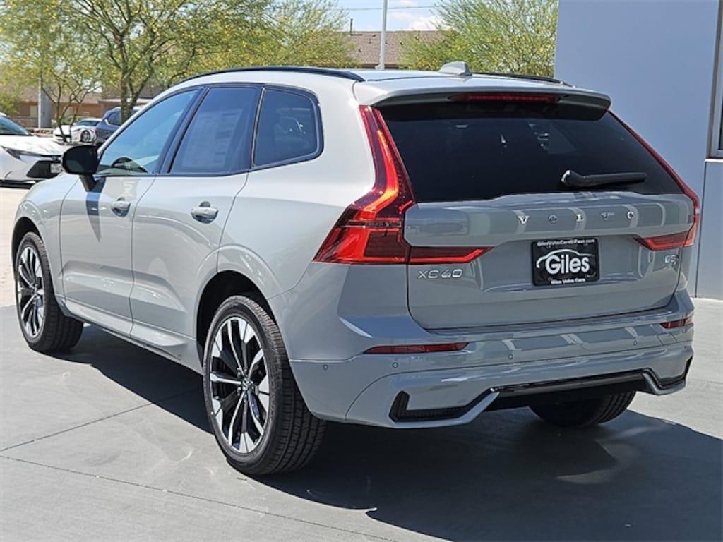 New 2026 Volvo XC60 B5 Plus SUV