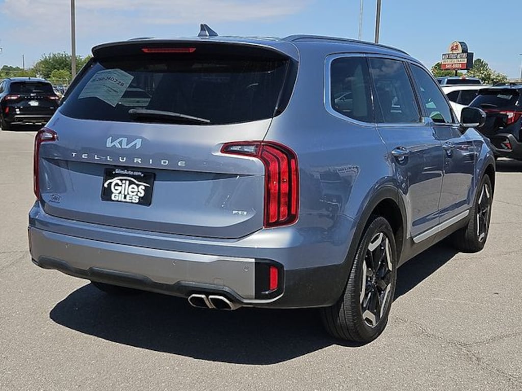 Used 2025 Kia Telluride S SUV