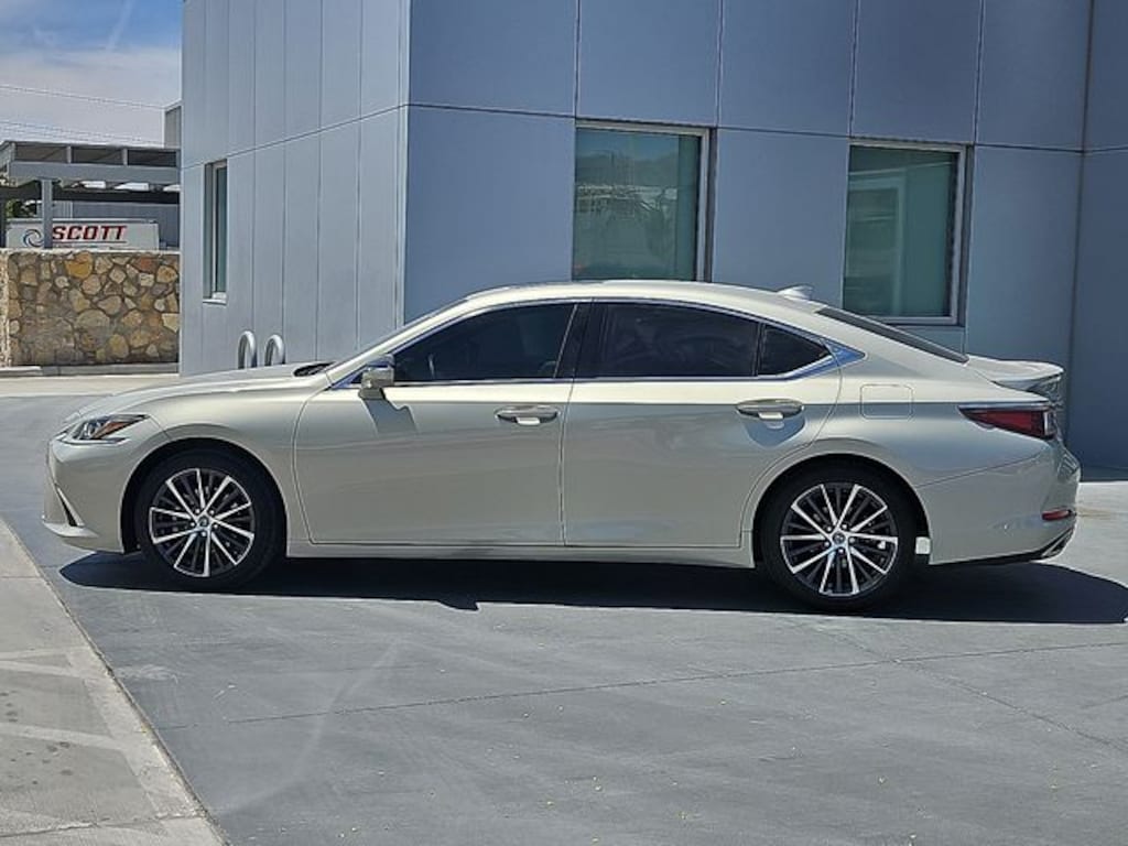 Used 2023 Lexus ES 350 Luxury Sedan