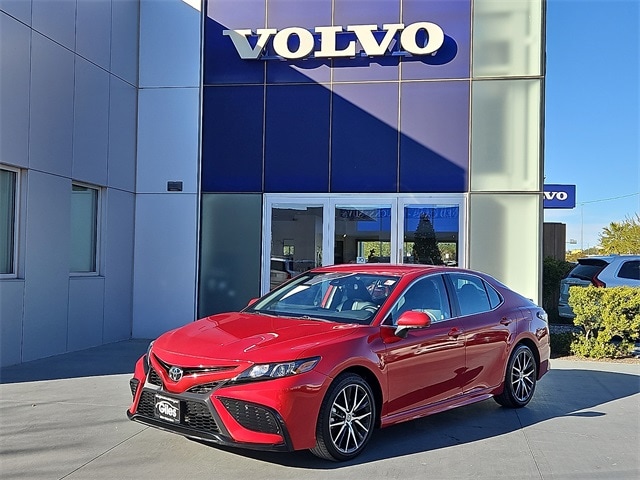2024 Toyota Camry SE Sedan